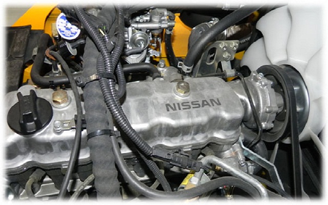 Xe nâng động cơ Nissan K25